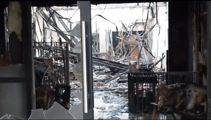 pasca_terbakar_10_karyawan_kafe_bingo_terancam_kehilangan_pekerjaan