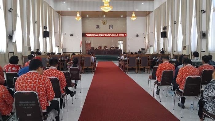 tujuh_fraksi_dprd_pematangsiantar_sepakat_dorong_2_ranperda_strategis_fokus_tenaga_pendidik_dan_pekerja_lokal