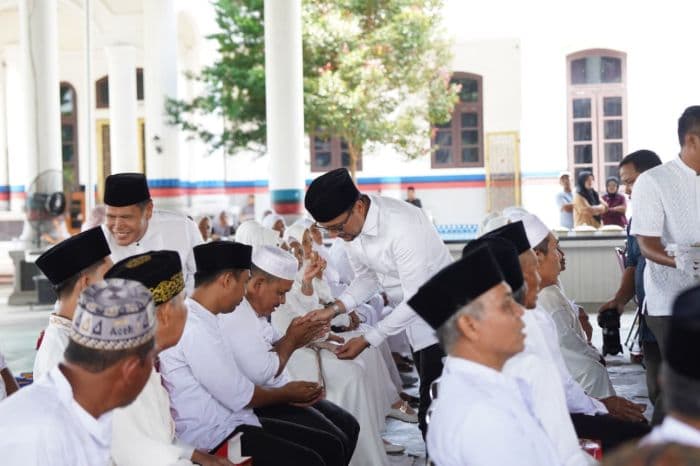 147_jemaah_calon_haji_asal_labusel_siap_berangkat_ke_tanah_suci
