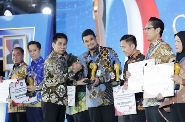 terobosan_tata_kelola_keuangan_bobby_nasution_raih_penghargaan_creative_financing_dari_mendagri