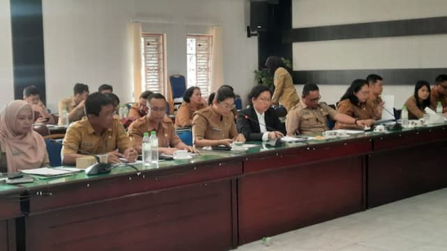 pansus_bongkar_anggaran_makan_minum_pemkab_simalungun_capai_rp4_miliar_elisabeth_pilih_kabur_