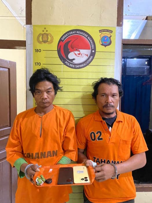 dua_pengguna_sabu_ditangkap_polisi_di_siborongborong