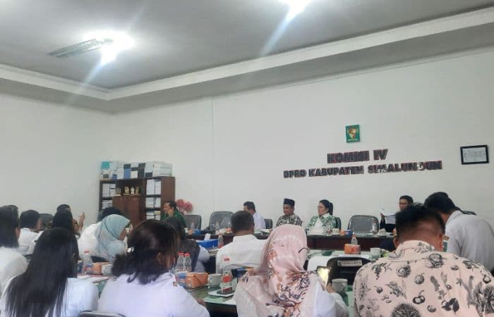 ruang_icu_rsud_perdagangan_masih_gunakan_kipas_angin