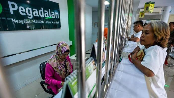 tahun_ajaran_baru_2025_penggadaian_barang_naik_13893_persen