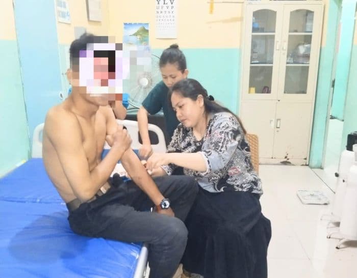 tawuran_antar_desa_kian_marak_di_batu_bara_remaja_terluka_disabet_samurai