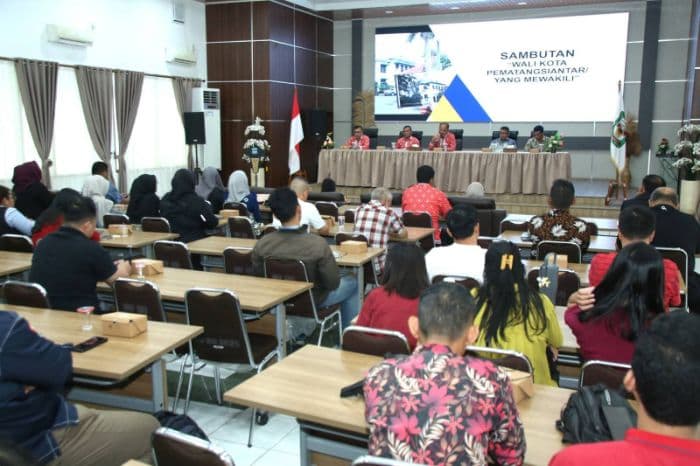 kadis_dpmptsp_pematangsiantar_mengedepankan_pendampingan