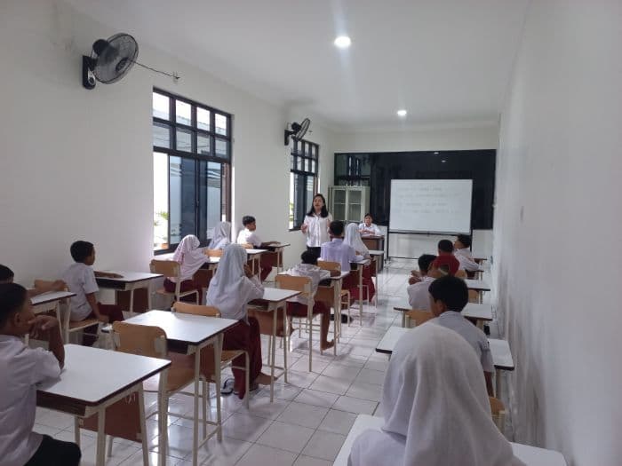 srmp_2_medan_rangkul_siswa_putus_sekolah_beri_pengarahan_dan_motivasi