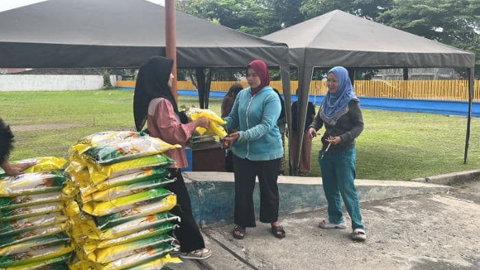 bulog_sumut_klaim_pasokan_beras_premium_kembali_normal_minggu_ini