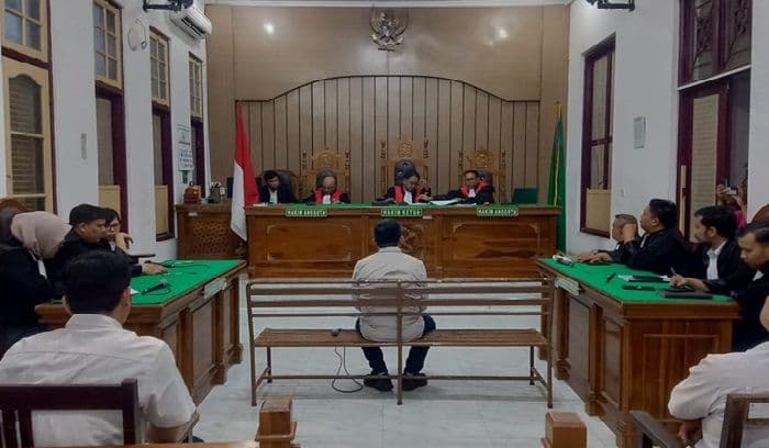 eks_kabid_ukm_medan_anwar_syarif_divonis_bebas_dalam_kasus_korupsi_mff