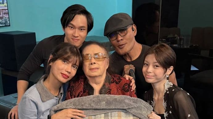 ibunda_deddy_corbuzier_meninggal_dunia_
