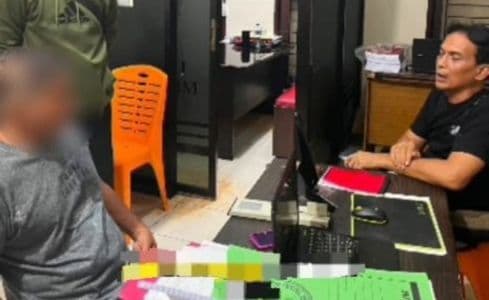 pelaku_pembakaran_motor_di_areal_pt_bridgestone_ditangkap_polisi_di_riau_