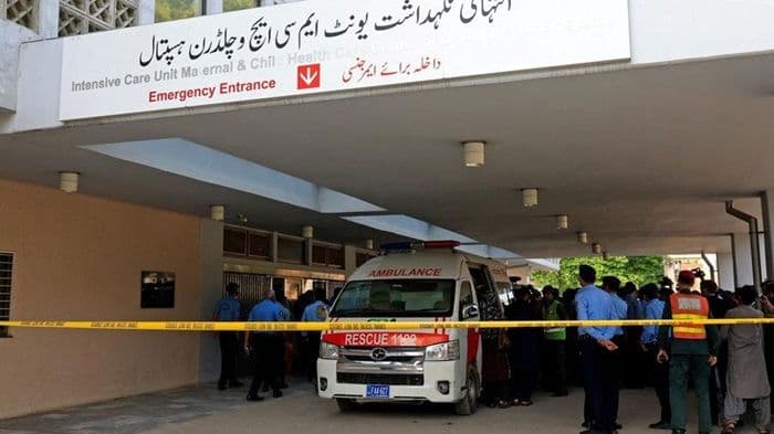 pilu_kebakaran_di_rs_islamabad_pakistan_tewaskan_14_bayi_di_bangsal_bersalin_