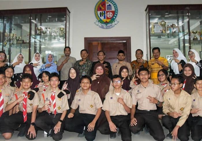 18_siswa_smp_deli_serdang_wakili_indonesia_di_asean_olympiad_championship_2025_malaysia_