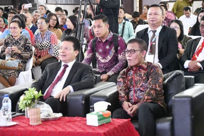 buka_seminar_ekologi_hkbp_masinton_soroti_kerusakan_hulu_tapteng