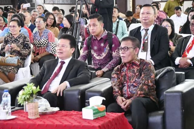buka_seminar_ekologi_hkbp_masinton_soroti_kerusakan_hulu_tapteng