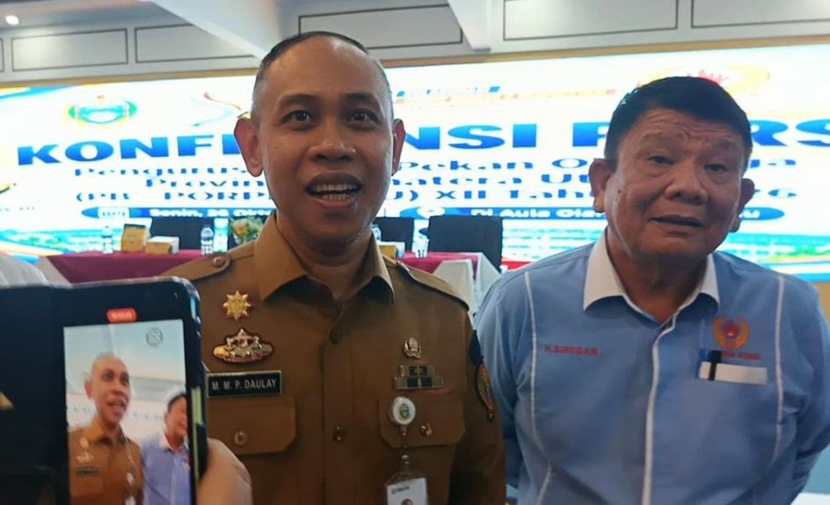 dispora_sumut_rumput_stadion_utama_prima_7_hari_sebelum_laga_psms_vs_persija