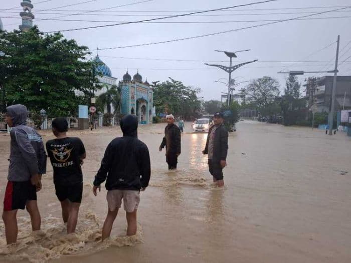 banjir_aceh_utara_meluas_18_kecamatan_terendam_dan_dua_warga_tewas