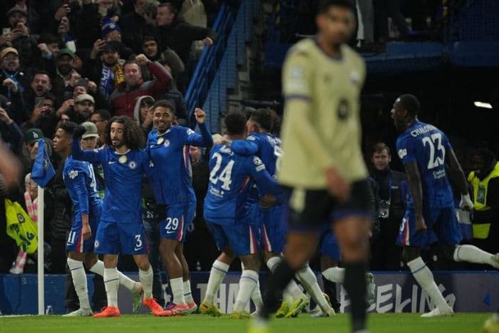 hasil_liga_champions_chelsea_bungkam_barcelona_manchester_city_tumbang