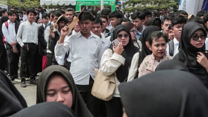 pekerja_di_siantar_didominasi_lulusan_sma_pendidikan_tinggi_baru_21_persen