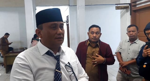 wabup_dairi_keberatan_disebut_sakit_saat_rapat_paripurna_dprd_