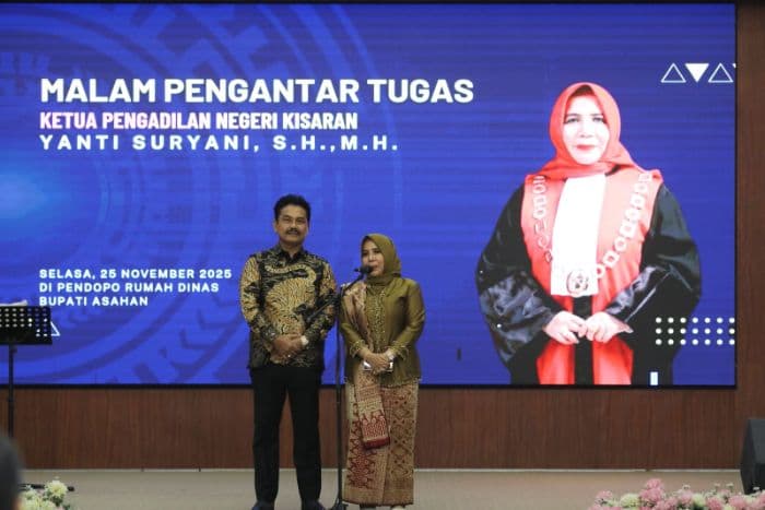 yanti_suryani_pamit_dari_pn_kisaran_pemkab_asahan_beri_penghormatan