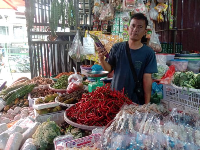 harga_cabai_merah_keriting_di_toba_anjlok_cabai_rawit_naik
