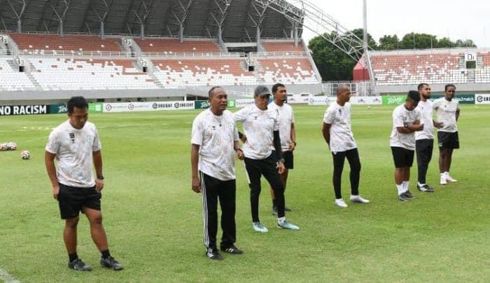 kas_hartadi_tegaskan_profesionalitas_saat_psms_bertemu_mantan_timnya_sriwijaya