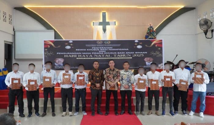 215_napi_rutan_medan_terima_remisi_natal_2025_satu_orang_langsung_bebas