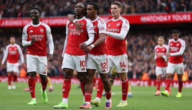 awas_terpeleset_arsenal