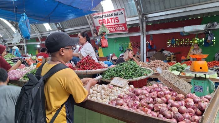 harga_bawang_dan_cabai_di_medan_berfluktuasi