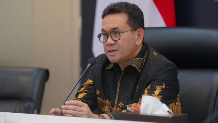 mendag_pastikan_pengawasan_ketat_impor_baju_cacah_as