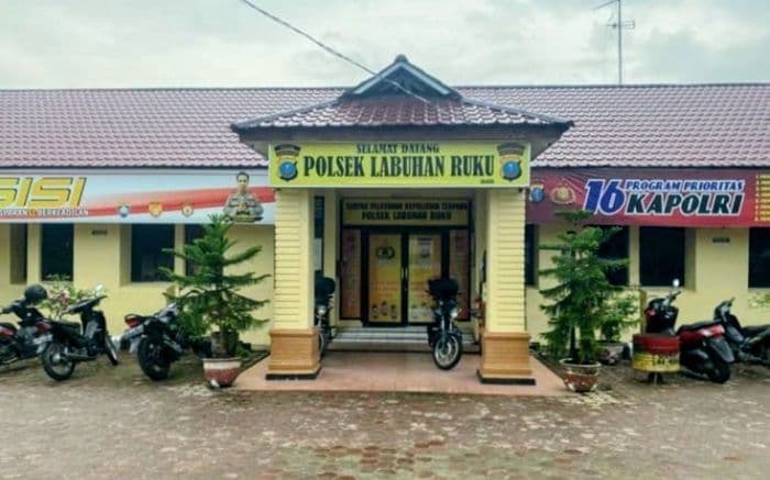 polsek_labuhan_ruku_kolaborasi_dengan_pemerintah_desa_cegah_tawuran_di_tanjung_tiram