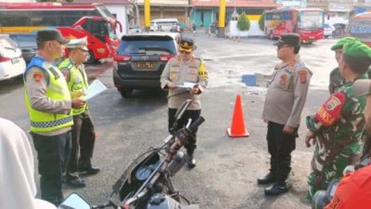 hari_pertama_bertugas_kapolres_sibolga_akbp_eddy_inganta_cek_kesiapan_posyan