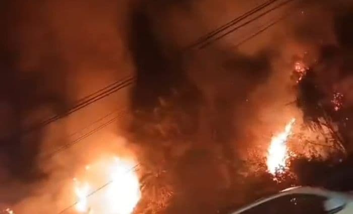 lahan_perbukitan_desa_halaban_langkat_terbakar