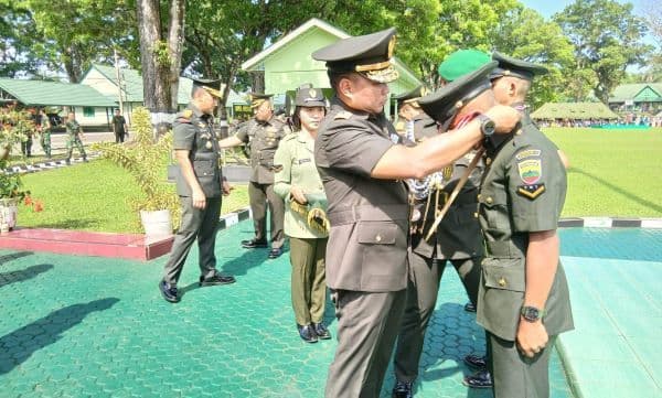 pangdam_ibb_tutup_dikmaba_tni_ad_gelombang_ii_tahun_2024