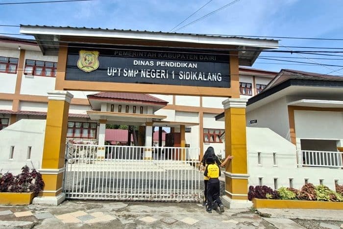 kepsek_smpn_1_sidikalang_diperiksa_dugaan_belanja_fiktif_dana_bos_2025_menguat