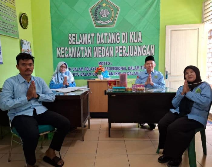 kua_medan_perjuangan_sajikan_kue_lebaran_pelayanan_publik_makin_ramah