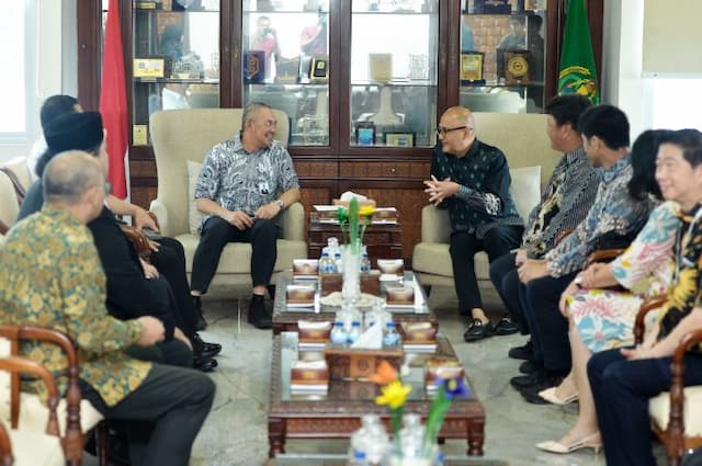 pemprov_sumut_tawarkan_kek_sei_mangkei_dan_brt_ke_investor_jepang_pt_hankyu_hanshin