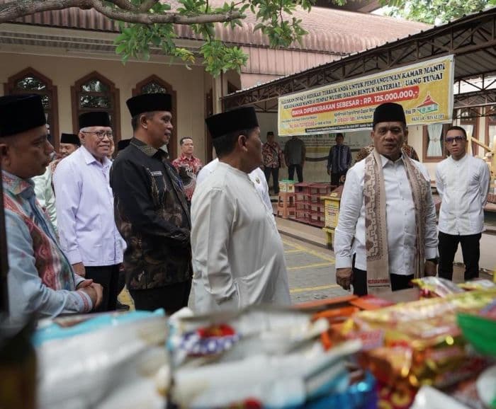 ribuan_masjid_di_indonesia_disiapkan_layani_pemudik_wamenag_tinjau_pelayanannya_di_sumut