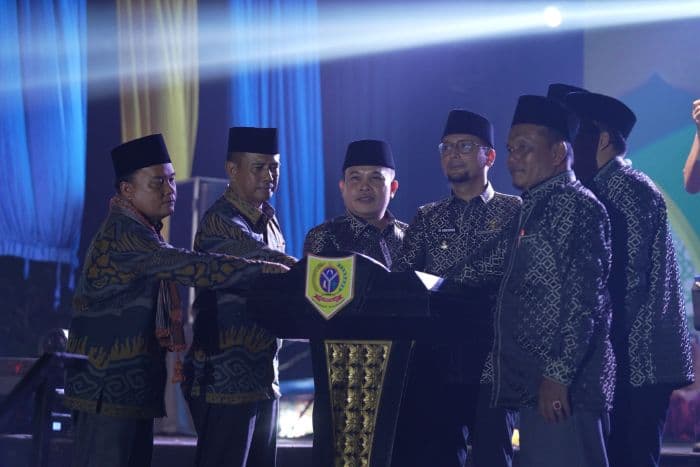 mtq_dan_fsq_labusel_2025_bupati_sarana_pembinaan_mental_spiritual_dan_akhlak_bangsa