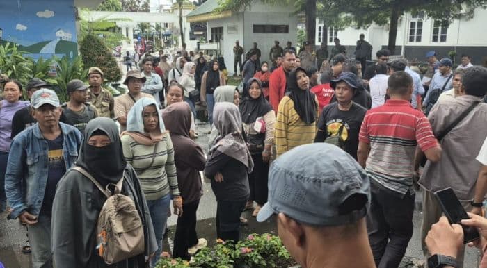 dialog_pkl_dan_pemko_binjai_buntu_pedagang_tolak_relokasi_ke_stadion