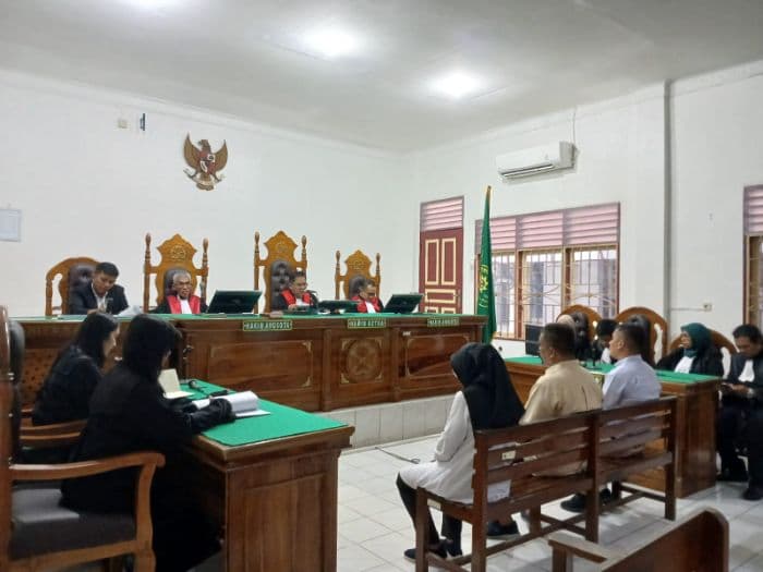 kasus_korupsi_dana_bos_mantan_kepala_sman_16_medan_banding_usai_divonis_32_bulan_penjara
