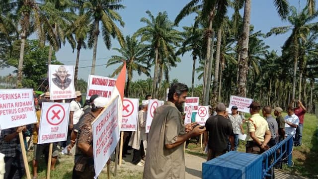 warga_gunung_malela_desak_sipef_batalkan_kelompok_plasma_dan_kembalikan_lahan