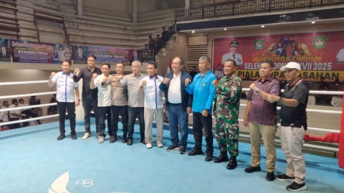 116_petinju_muda_panaskan_kejurda_tinju_2025_di_asahan