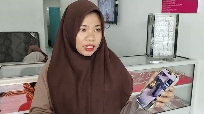 diduga_ngaku_anggota_bin_dan_bawa_senpi_pria_berbadan_tegap_intimidasi_pemilik_toko_perhiasan_di_medan
