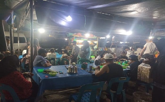 libur_1_muharram_1447_h_wisatawan_padati_berastagi_karo