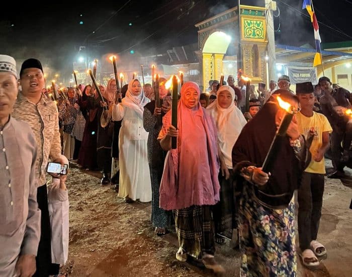 pawai_obor_dan_zikir_meriahkan_tahun_baru_islam_di_sei_renggas_asahan