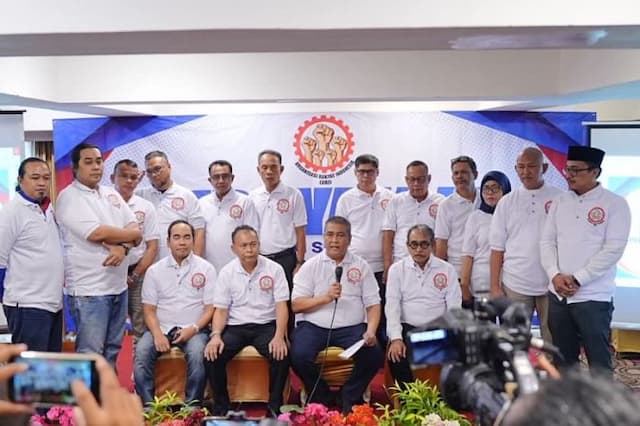berbeda_pandangan_sekjen_partai_buruh_mengndurkan_diri_bersama_13_juta_anggota_ori
