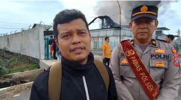 manajeman_pastikan_tidak_ada_korban_dalam_kebakaran_pabrik_sepatu_pt_yumeida_