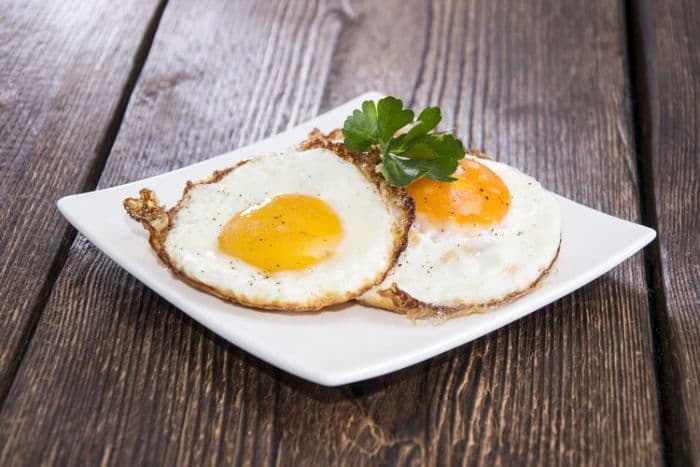 mentega_atau_minyak_yang_lebih_baik_untuk_memasak_telur